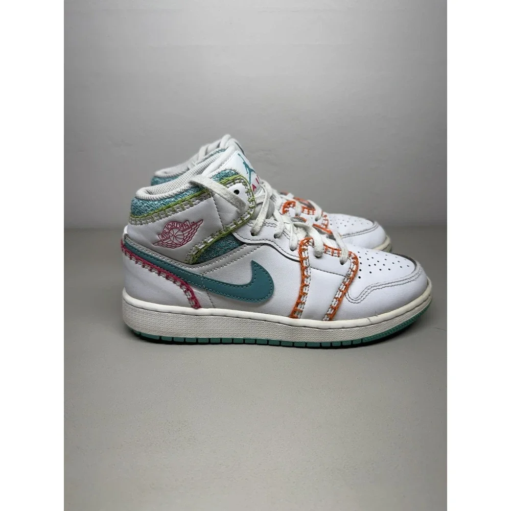 Nike Air Jordan 1 Mid SE GS Size 4.5Y Women's Size 6 White Teal Retro